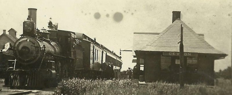 Ceylon MINNESOTA RPPC 1914 DEPOT TRAIN at STATION nr Fairmont Jackson Dunnell