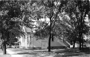 J30/ Farwell Michigan RPPC Postcard c1950s Methodist Church Building 315