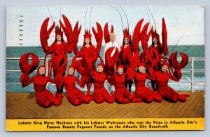 J95/ Atlantic City New Jersey Postcard c1940s Hackney Lobster Waitresses  479