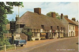 Dorset Postcard - Old Cottage - Ringwood - Ref 7576A