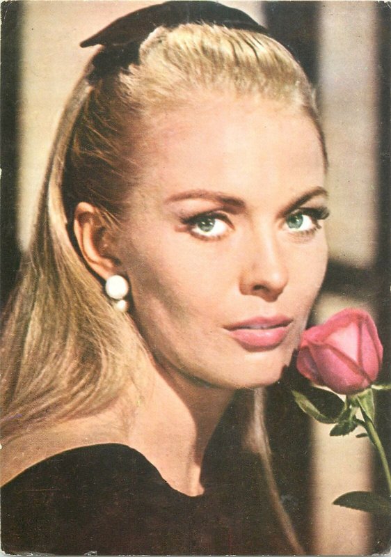 Postcard Actresses portrait Jean Seberg