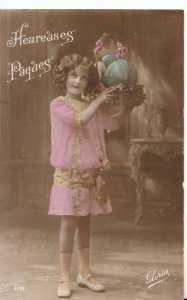 Children Postcard - Young Child Posing With Easter Eggs - Heureuses Paques15770A