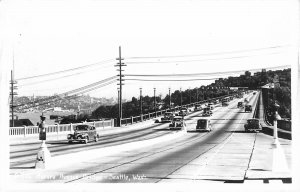 Postcard RPPC 1940s Washington Seattle Aurora Avenue Bridge automobiles WA24-384