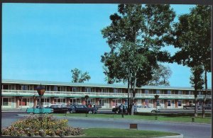 Quebec ~ BEAUPORT Motel des Laurentides, 350 Ste-Anne Blvd ~ Chrome 1950s-1970s