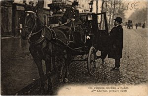 CPA PARIS - Les Femmes Cocher a Paris (86230)