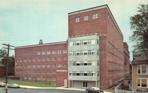 Portland, ME Maine MEDICAL CENTER General & Children's Hospital ca1950s Postcard