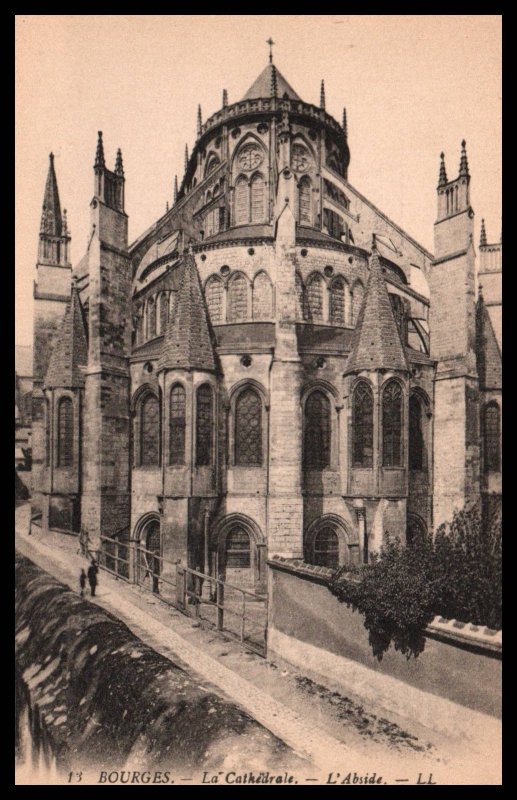 La Cathedrale,L'Abside,Bourges,France BIN