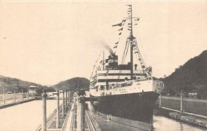 Ocean Liner~Ship  VIRGINIA~Panama Pacific Line  PANAMA CANAL LOCKS  B&W Postcard