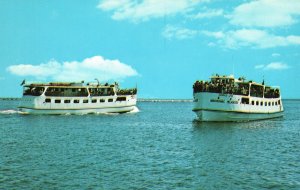 Vintage Postcard Arnold Line Ferries 2 Boats Harbor Entrance Mackinaw Michigan