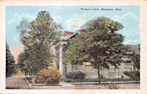 MUSKEGON MICHIGAN-WOMAN'S CLUB POSTCARD 1920s