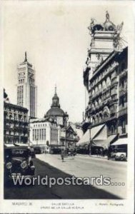 Calle Sevilla, Madrid Spain Tarjeta Postal Postal Used Unknown 