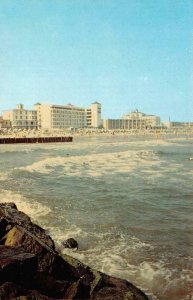 CAPE MAY, New Jersey NJ    MARQUIS DE LAFAYETTE  Hotel & Beach  VINTAGE Postcard