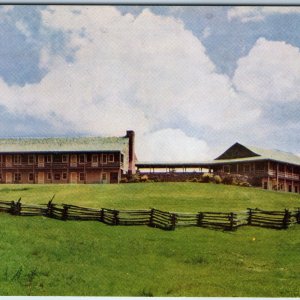 c1960s Blue Ridge Parkway, NC Bluffs Lodge Doughton Park Hotel Cabin PC Vtg A241