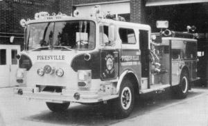 Pikesville Maryland Fire Engine Vintage Snapshot K79238