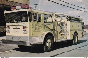 WELLSBURG , New York , 1976 ; Firetruck