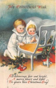 CHRISTMAS HOLIDAY CHILDREN IN PRAYER POSTCARD 1919