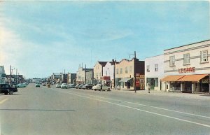 Postcard 1950s Canada Quebec automobile Street Scene UNIC 23-13344