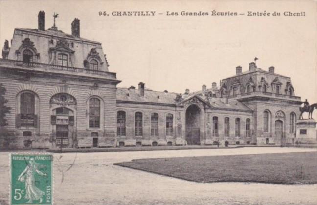 France Chantilly Les Grandes Ecuries Entree du Chenil 1910