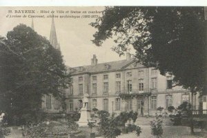 France Postcard - Bayeux - Hotel De Ville Et Statue En Marbre - Ref TZ4649