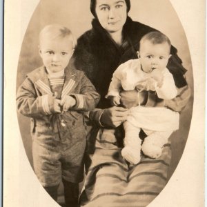 c1930s Paris, AK Adorable Mother Boys RPPC Real Photo Rhodes Studio PC Ark A122