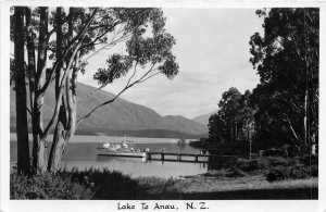 Lot 52  real photo new zealand lake te anau boat