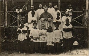 CPA AK SÉNÉGAL-Mgr Moury et un groupe de Missionnaires (331320)