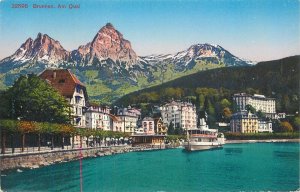 Switzerland navigation & sailing topic postcard Brunnen quai paddle steamer