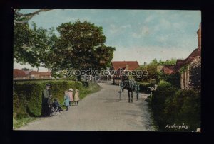 TQ3859 - Sussex - Family & Pony & Trap in Lane, Ardingley Village - postcard