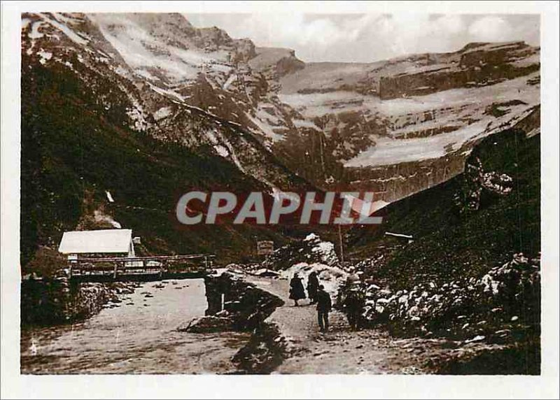 Modern Postcard Gavarnie Cirque