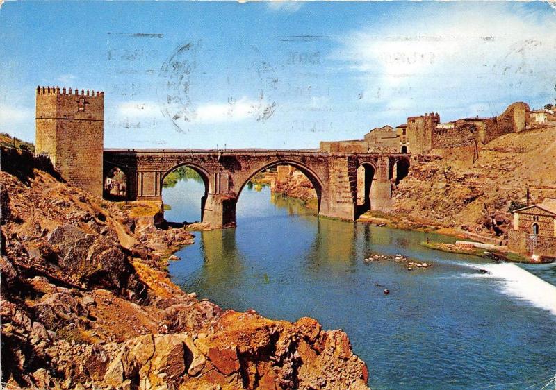 BG6136 toledo puente san martin y rio tajo   spain