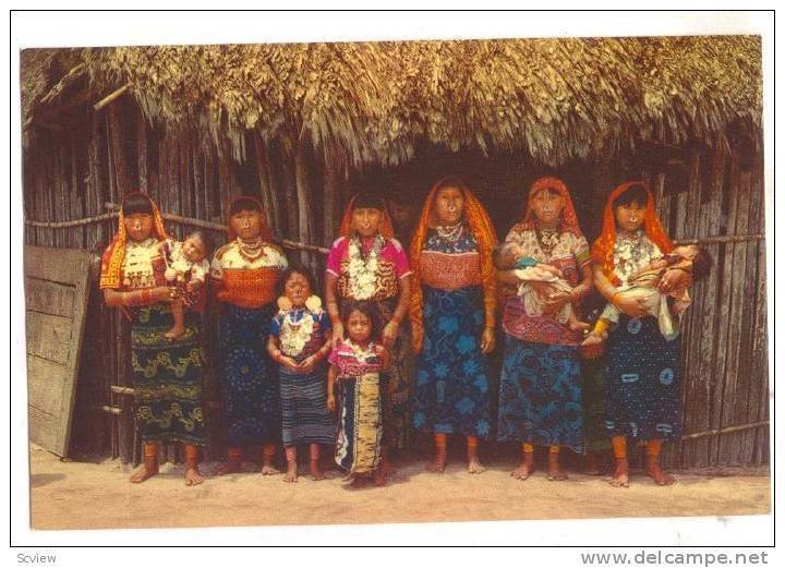 Group of Indian women and children from the picturesque Islands of San Blas, ...