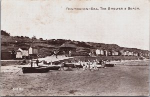 England Frinton-On-Sea The Shelter & Beach Vintage Postcard C182