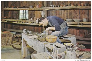 Pottery Maker , STURBRIDGE , Massachusetts , 50-60s