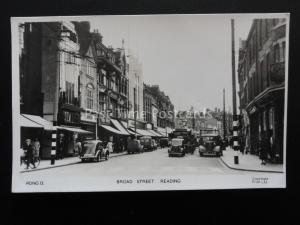 Berkshire READING Broad Street shows WALLIS'S SHOP - Old RP Postcard by Frith