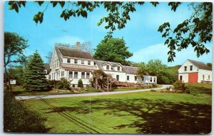 Postcard - Players Inn, Routh 6A Dennis, Cape Cod, Massachusetts