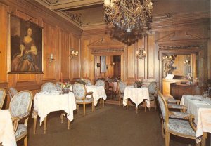 Rome, Italy  WHITE ELEPHANT RESTAURANT Interior View~Chandeliers  4X6 Postcard