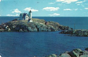 PC6842  NUBBLE LIGHT HOUSE, YORK BEACH, MAINE