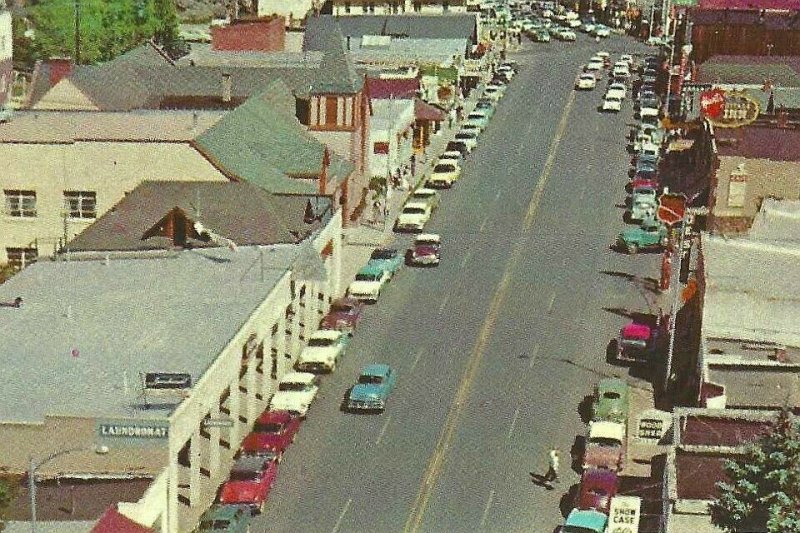 50s aerial view of Elkhorn Avenue, Estes Park, Colorado, Chrome