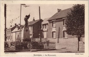 CPA BEUVRAIGNES Monument (25083)