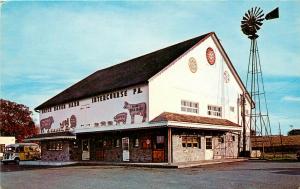 Dutch Haven Barn Soudersburg Pa Pennsylvania Old VW Volkswagen Bus Postcard