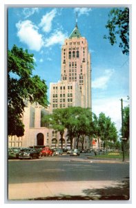 Fisher Building Detroit Michigan MI UNP Chrome Postcard S12