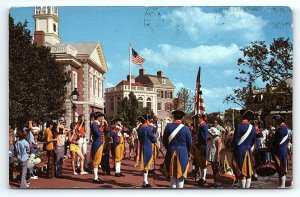 1960s WALT DISNEY WORLD LIBERTY SQUARE FIFE AND DRUM CORPS POSTCARD P3233