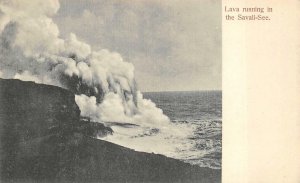 SAMOA LAVA RUNNING IN THE SAVAII-SEE VOLCANO POSTCARD (c. 1910)