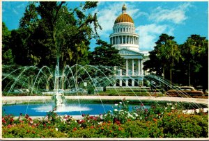 California Sacramento State Capitol Building and Fountain