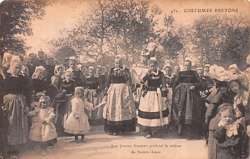 Les Jeuness femmes portent la statue de Sainte Anne Belgium Unused 