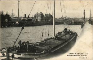 CPA St-NAZAIRE - Entrée et Bureaux du Port (589740)