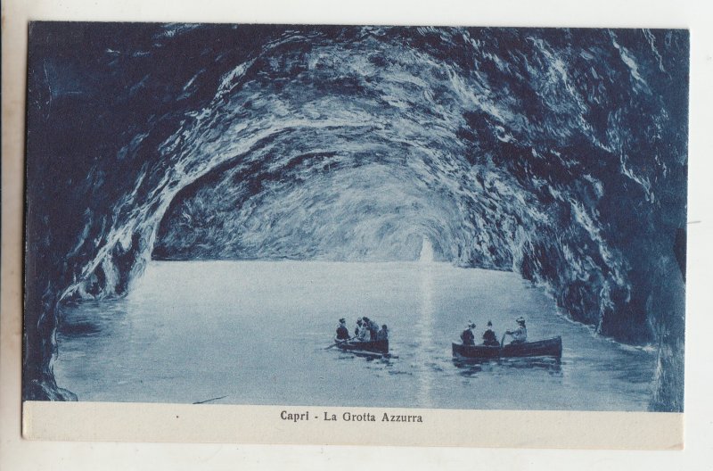 P2726 old postcard capri - la grotta azzurra boats cave italy