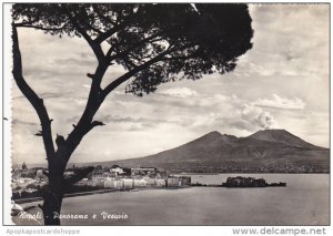 Italy Napoli Panorama e Vesuvio