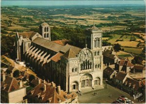 CPM VEZELAY La Basilique Sainte-Madeleine (1196327)