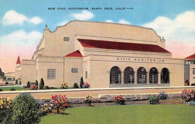 SANTA CRUZ, CA California    NEW CIVIC AUDITORIUM    c1940's Linen Postcard